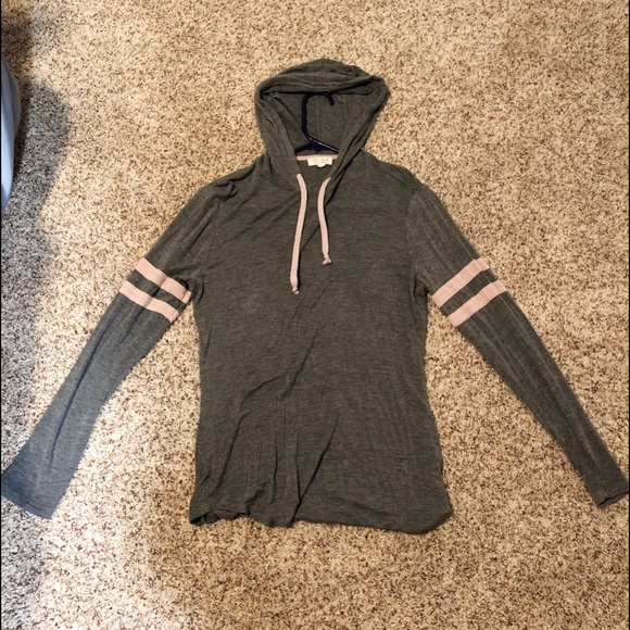 Macy’s long- sleeve hoodie - Picture 1 of 5